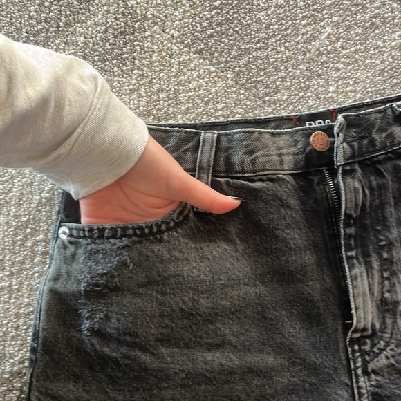 Urban Outfitters (BDG) Black High-Rise Shorts - Picture 5 of 8